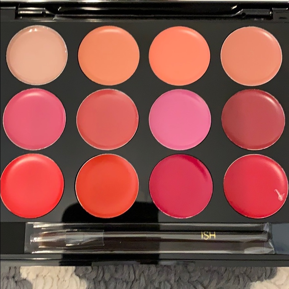 Lip statement palette